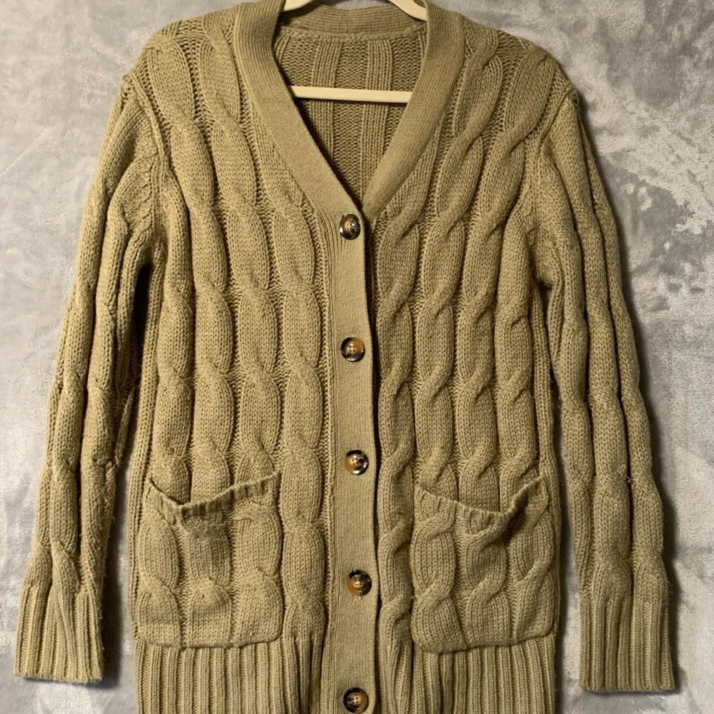 Vintage Cardigan Sweater Medium Green Cable Knit V-Neck Chunky Soft Grandpacore